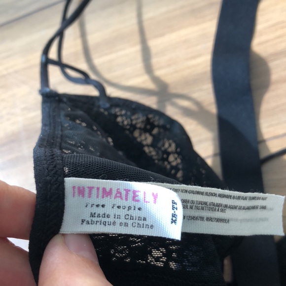 Free People black lace bralette in XS - Picture 3 of 3